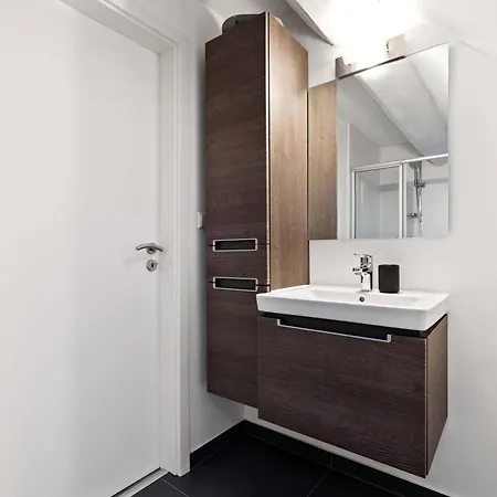 Apartment Charming 1br Loft In Ville-haute, Luxembourg