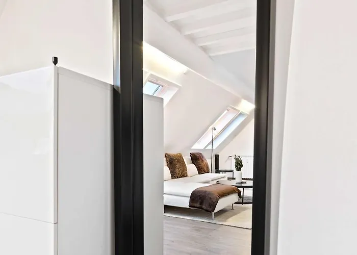 Charming 1br Loft In Ville-haute, דירה *